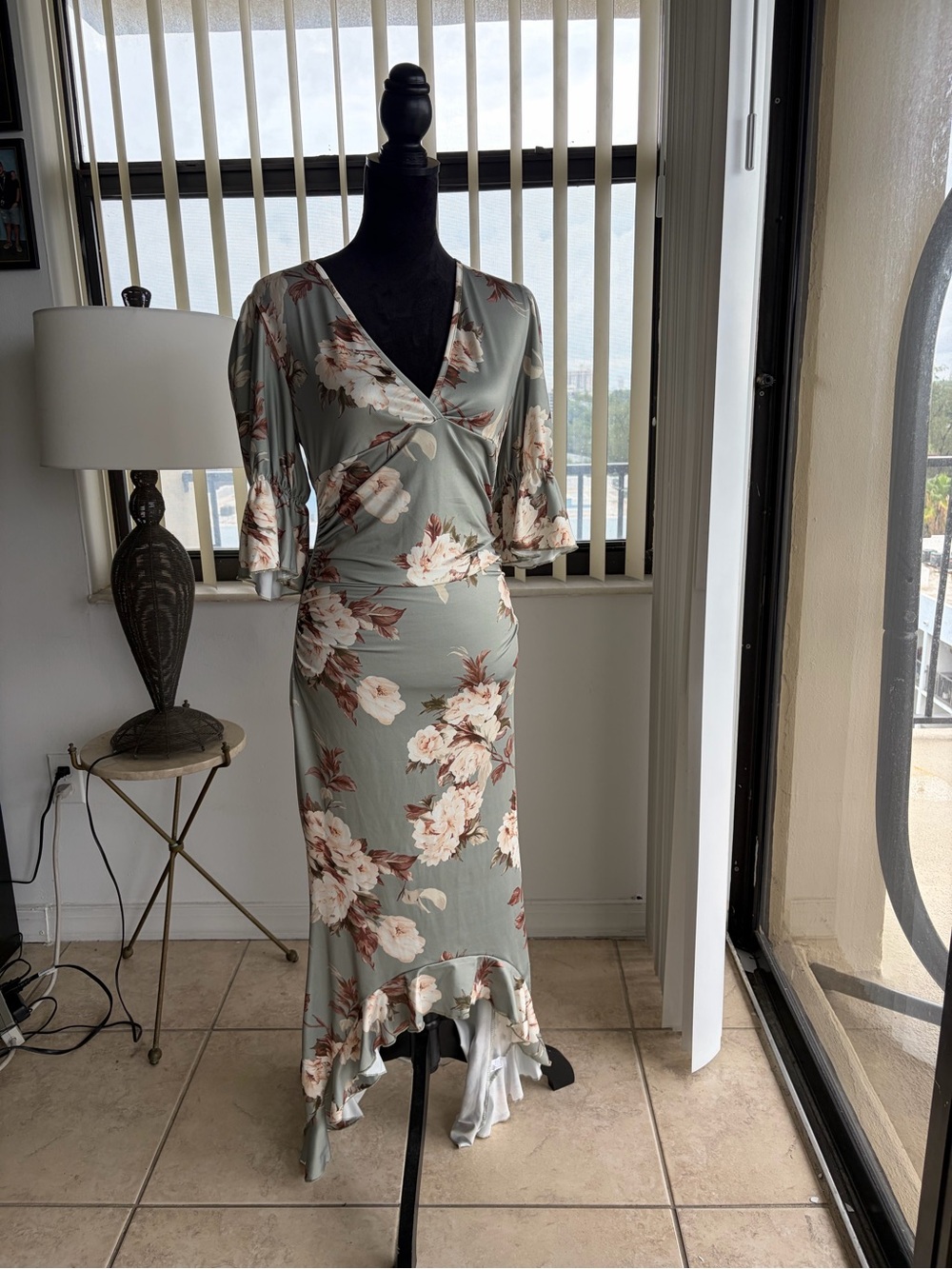 Sage Green Floral High Low Midi Dress V Neck Flutter Sleeve Size Medium